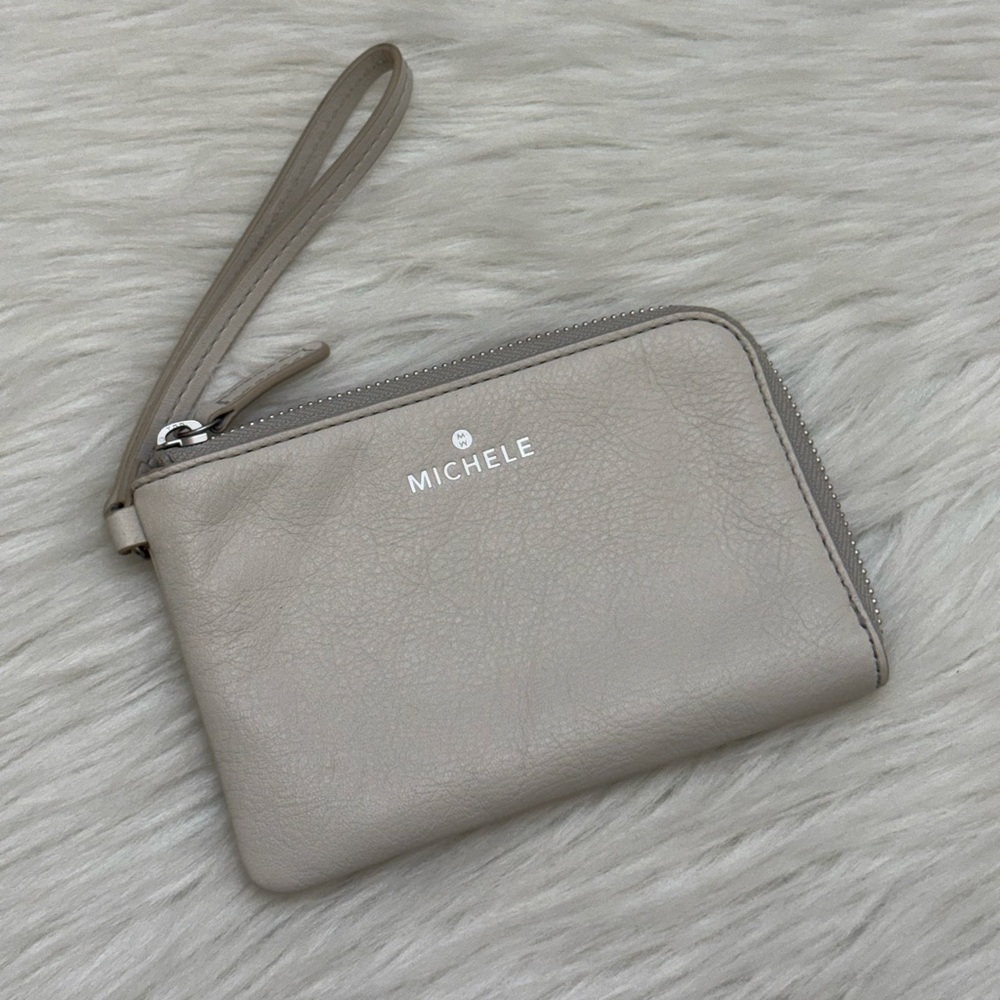 MICHELE - GREY WHITE WRISTLET ZIP BAG - Picture 2 of 11